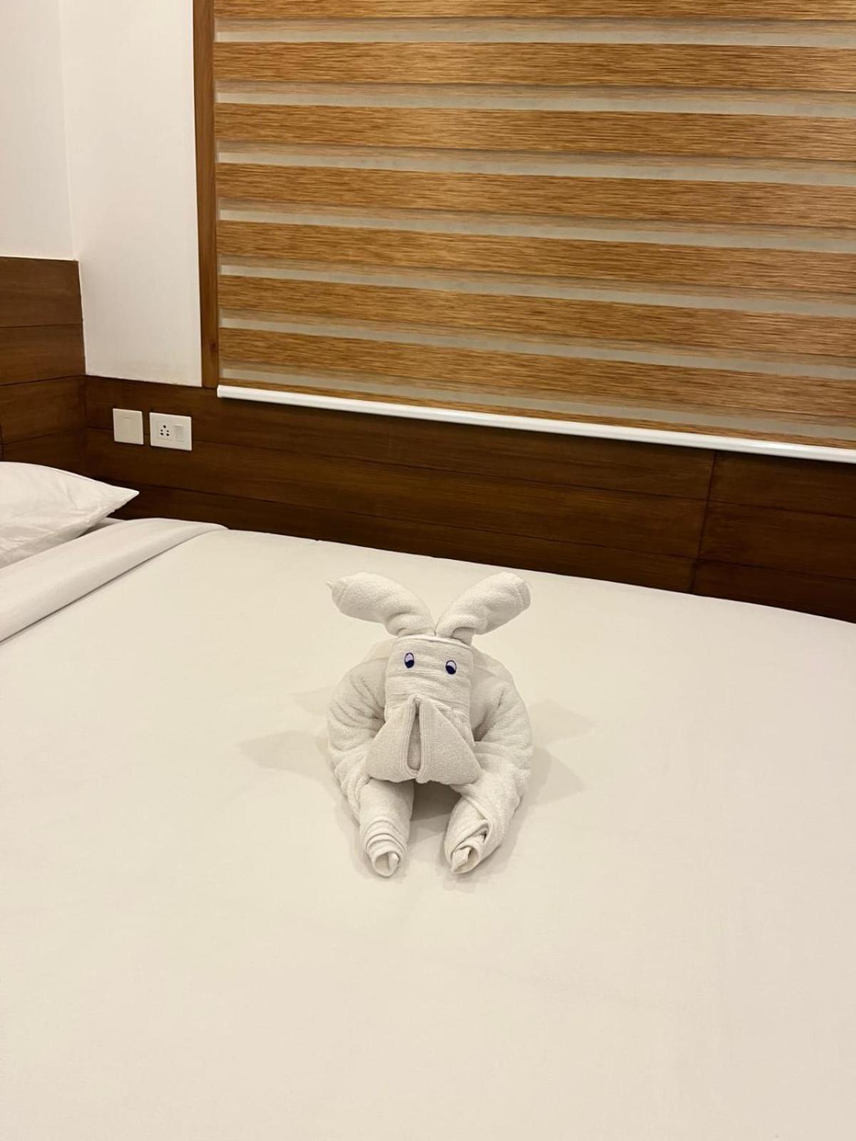 Welcome Hotels Thrissur Buitenkant foto