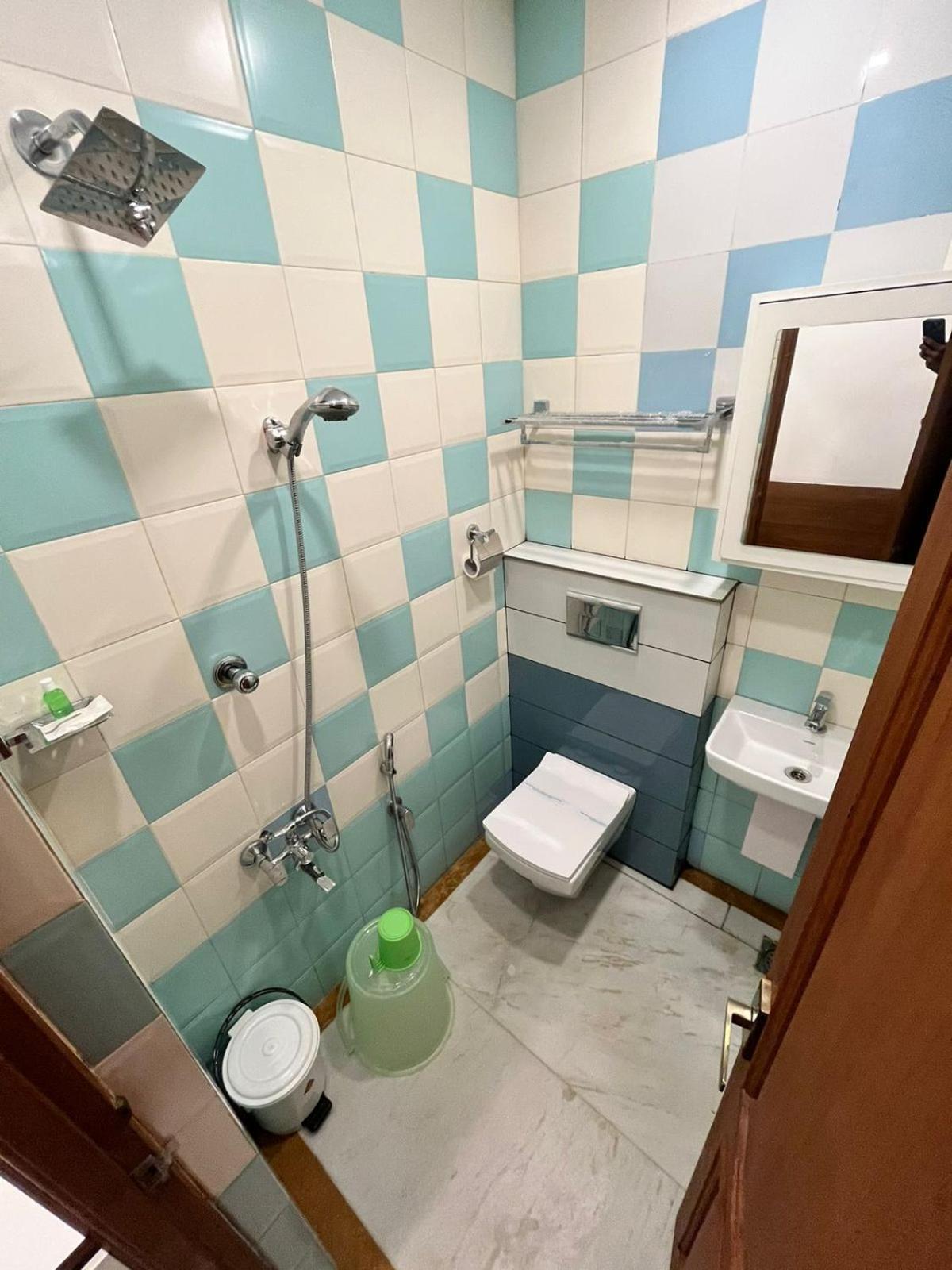 Welcome Hotels Thrissur Buitenkant foto