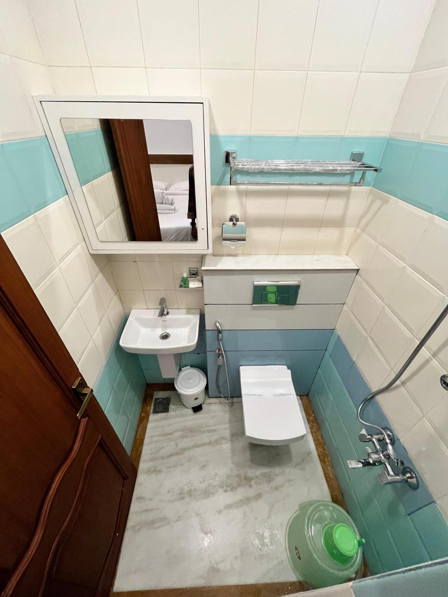 Welcome Hotels Thrissur Buitenkant foto
