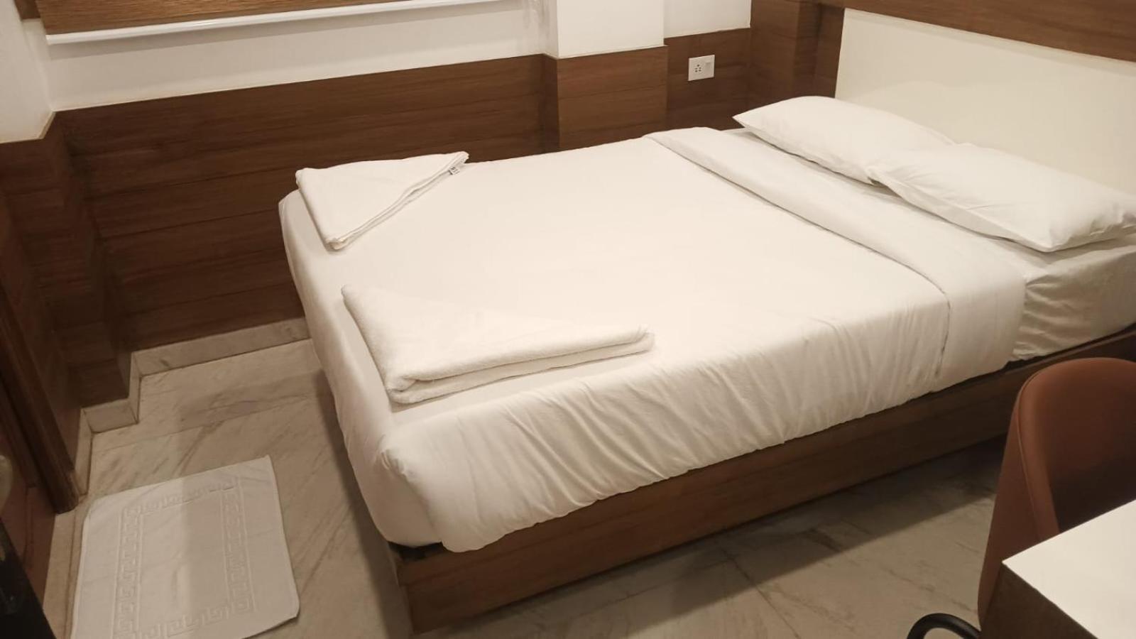 Welcome Hotels Thrissur Buitenkant foto